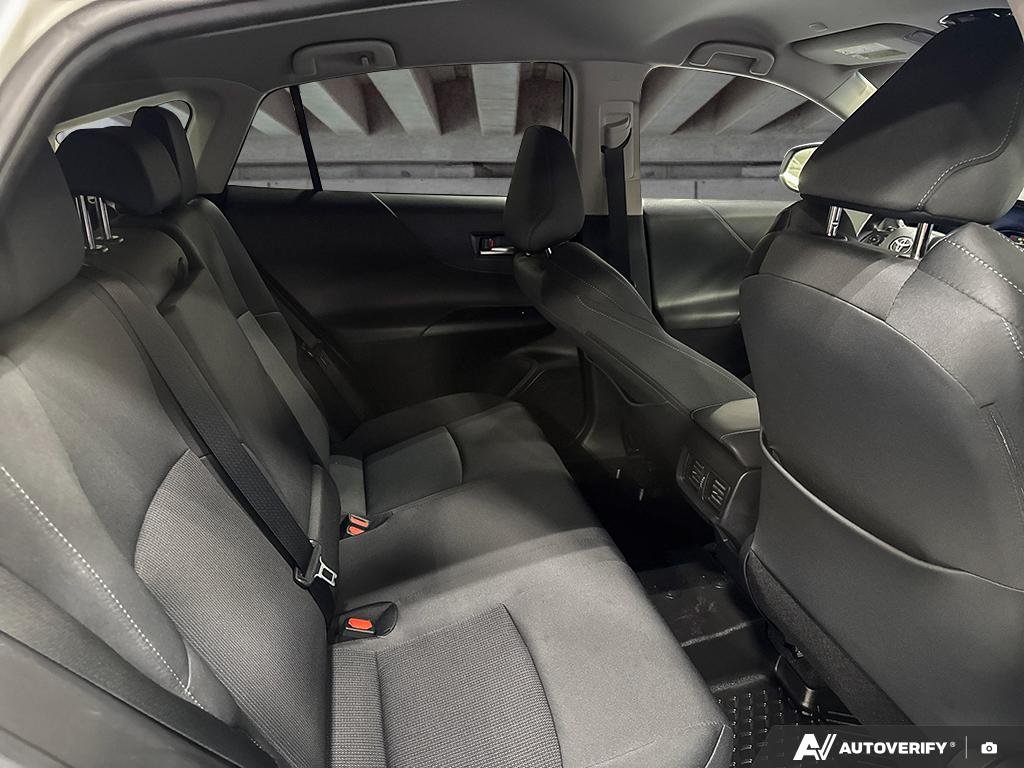 2023 Toyota Venza 2602013A | LE White Edmonton - photo #22