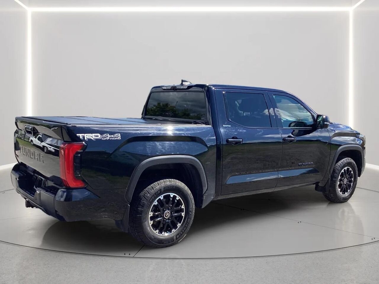 TOYOTA TUNDRA HYBRIDE CREWMAX LIMITED 2024 Noir Gatineau - photo #4