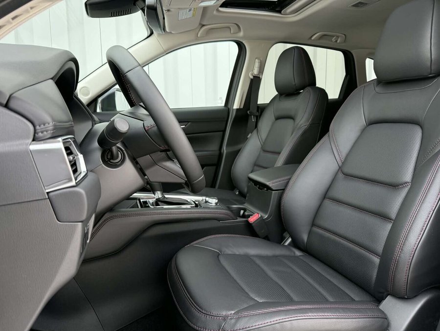 Mazda CX-5 Kuro AWD, Toit ouvrant, Sièges en cuir, Volant chauffant 2025 Blanc rhodium métallisé