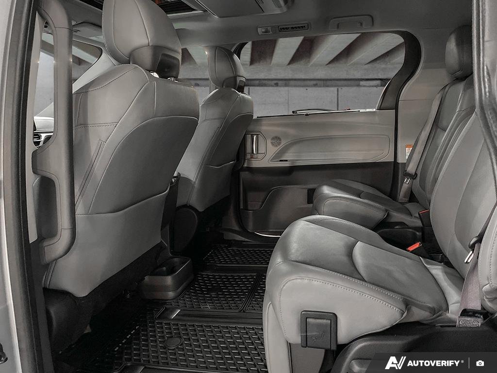 2023 Toyota Sienna 2601822A | Limited Silver Edmonton - photo #21