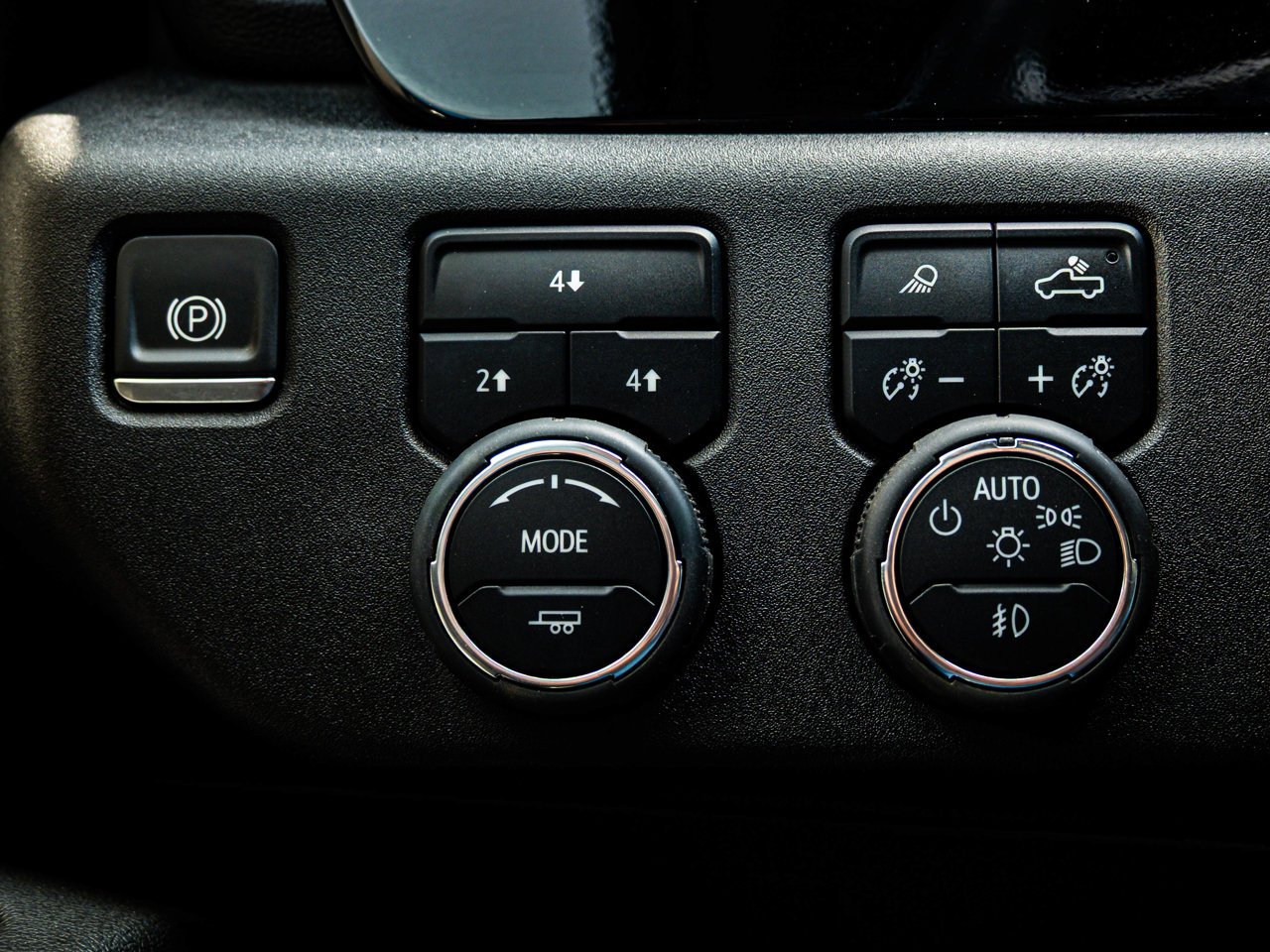 2024 Chevrolet Silverado 3500HD 4WD Crew Cab 159 LT Grey Sherwood Park - photo #17