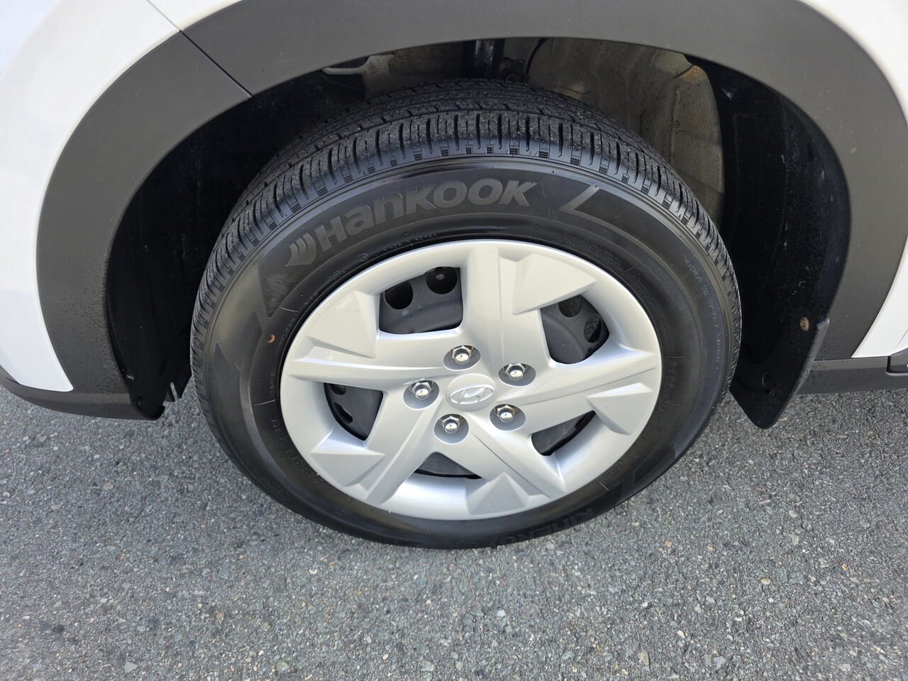 Hyundai Venue Essential IVT avec couleur deux tons 2021 Blanc Rouyn-Noranda - photo #49