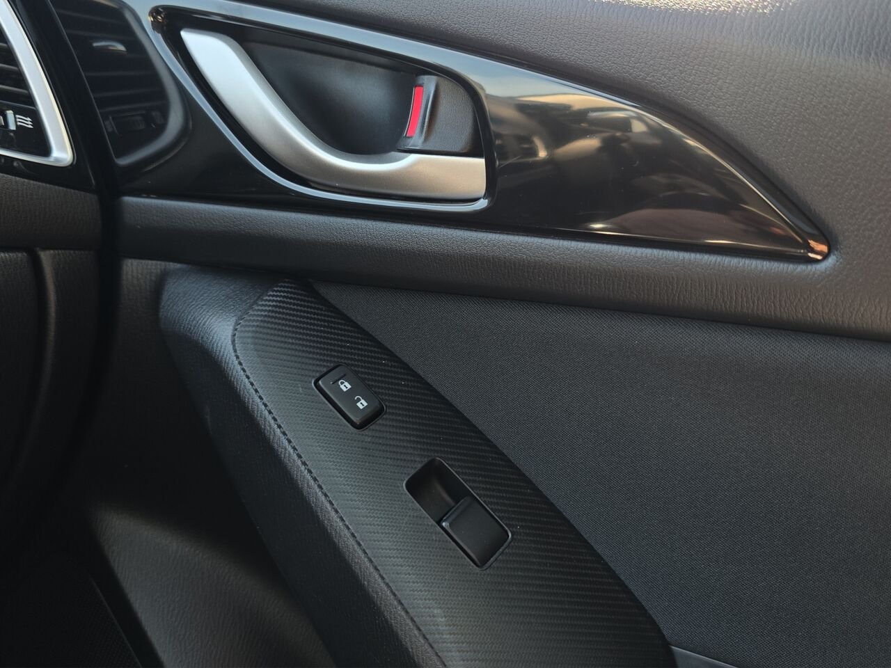 2016 Mazda Mazda3 Hayon 4 portes Sport, boîte automatique, GS Grey Val-David - photo #20