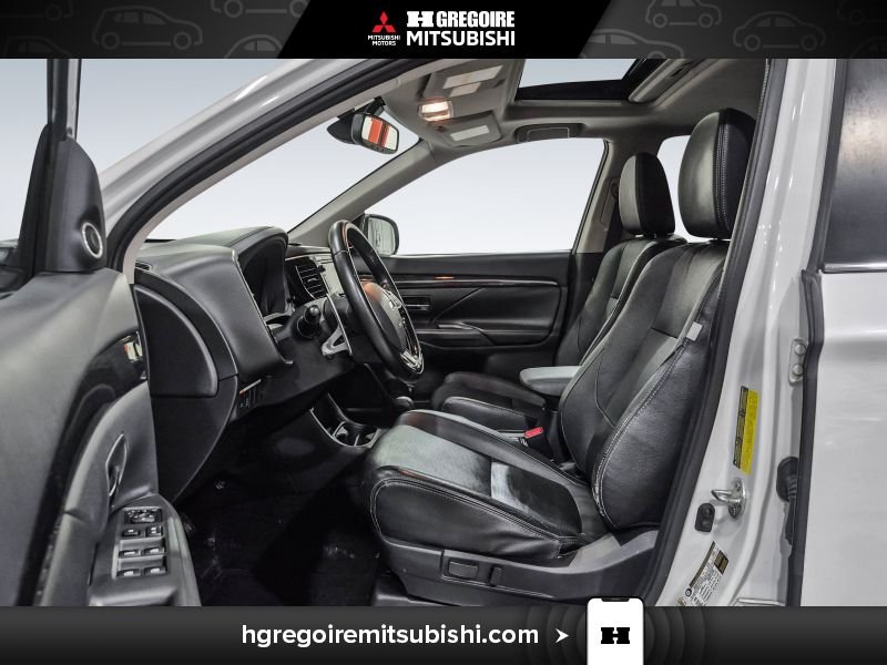 2016 Mitsubishi Outlander White Laval - photo #13