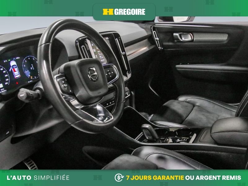 Volvo XC40 821529 | R-Design AWD AUTO AC CUIR TOIT NAV MAGS CAM RECUL 2021 Blanc Laval - photo #11