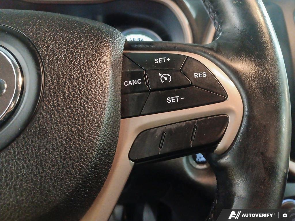 2015 Jeep Cherokee 2601729A | North Red Edmonton - photo #15