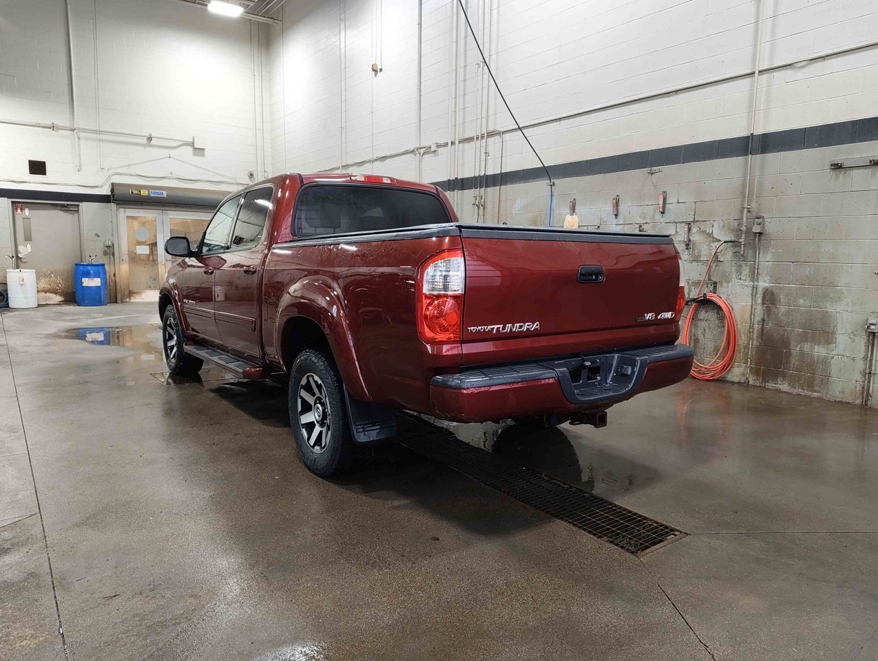 2005 Toyota Tundra Double Cab 140.6 V8 4WD Limited Red Sherwood Park - photo #4