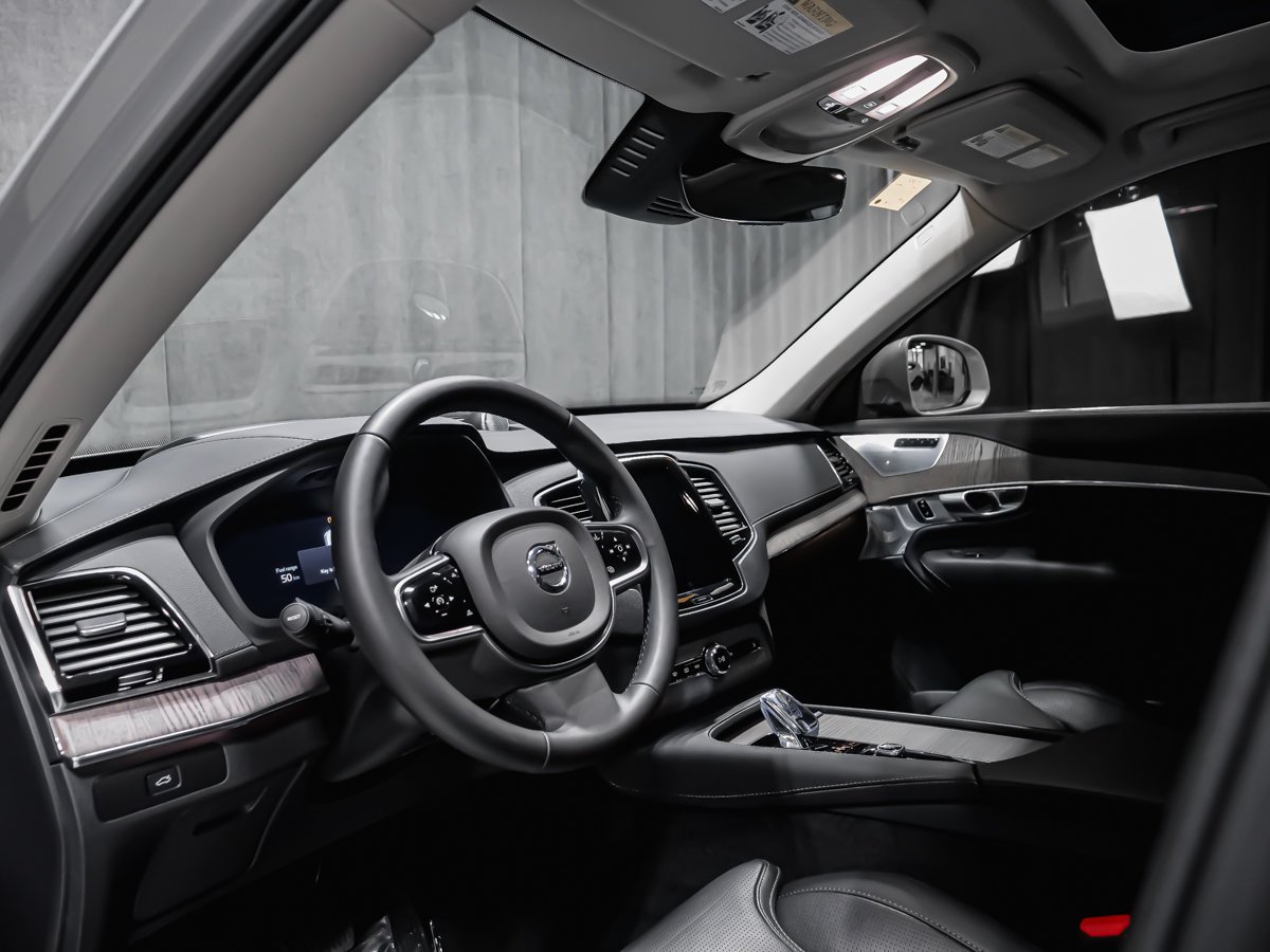 Volvo XC90 B6 ULTIMATE BRIGHT BOWERS & WILKINS 2024 SILVER DOWN Montréal - photo #5