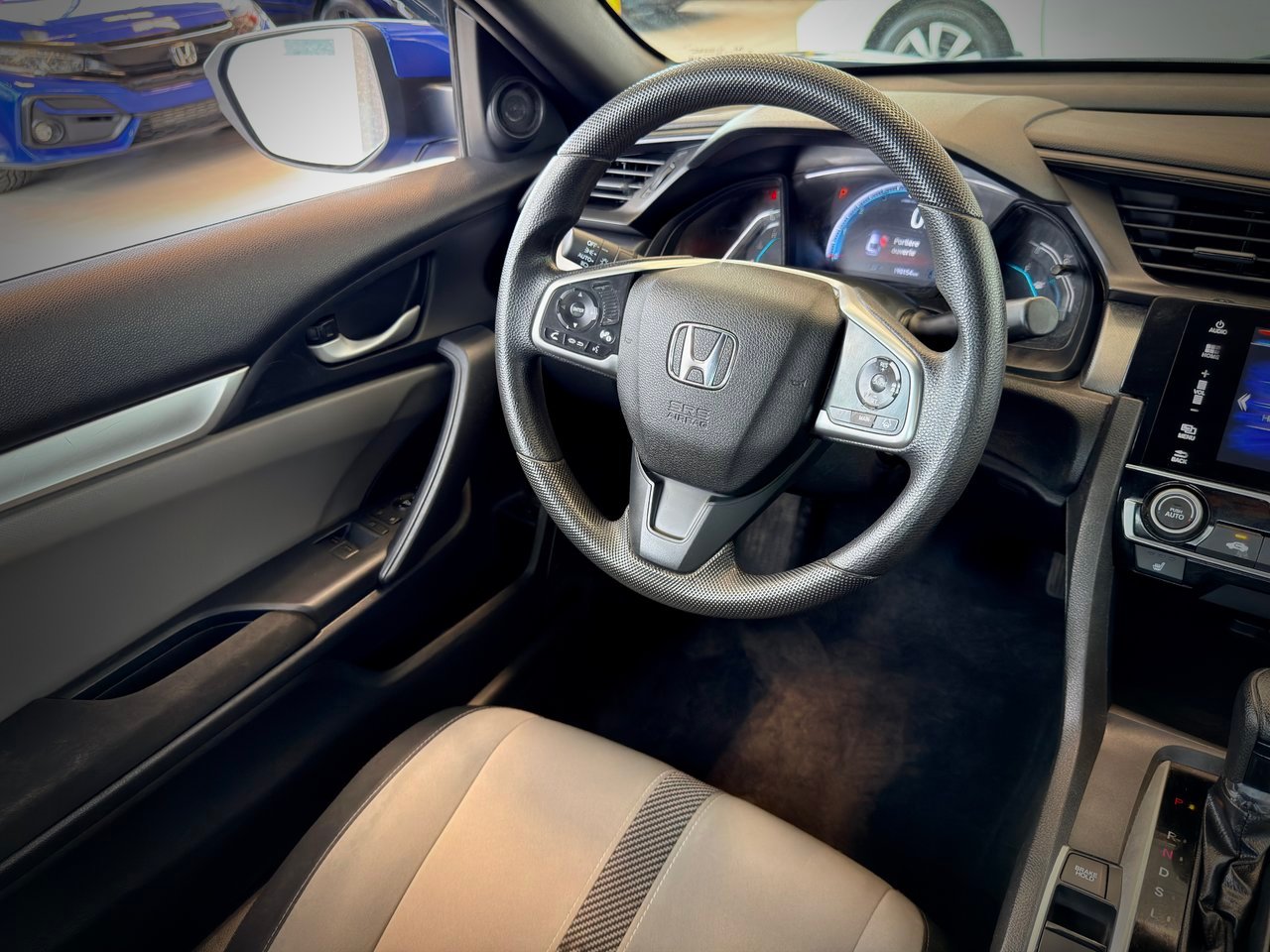 2018 Honda Civic Coupe Blue Notre-Dame-des-Prairies - photo #14