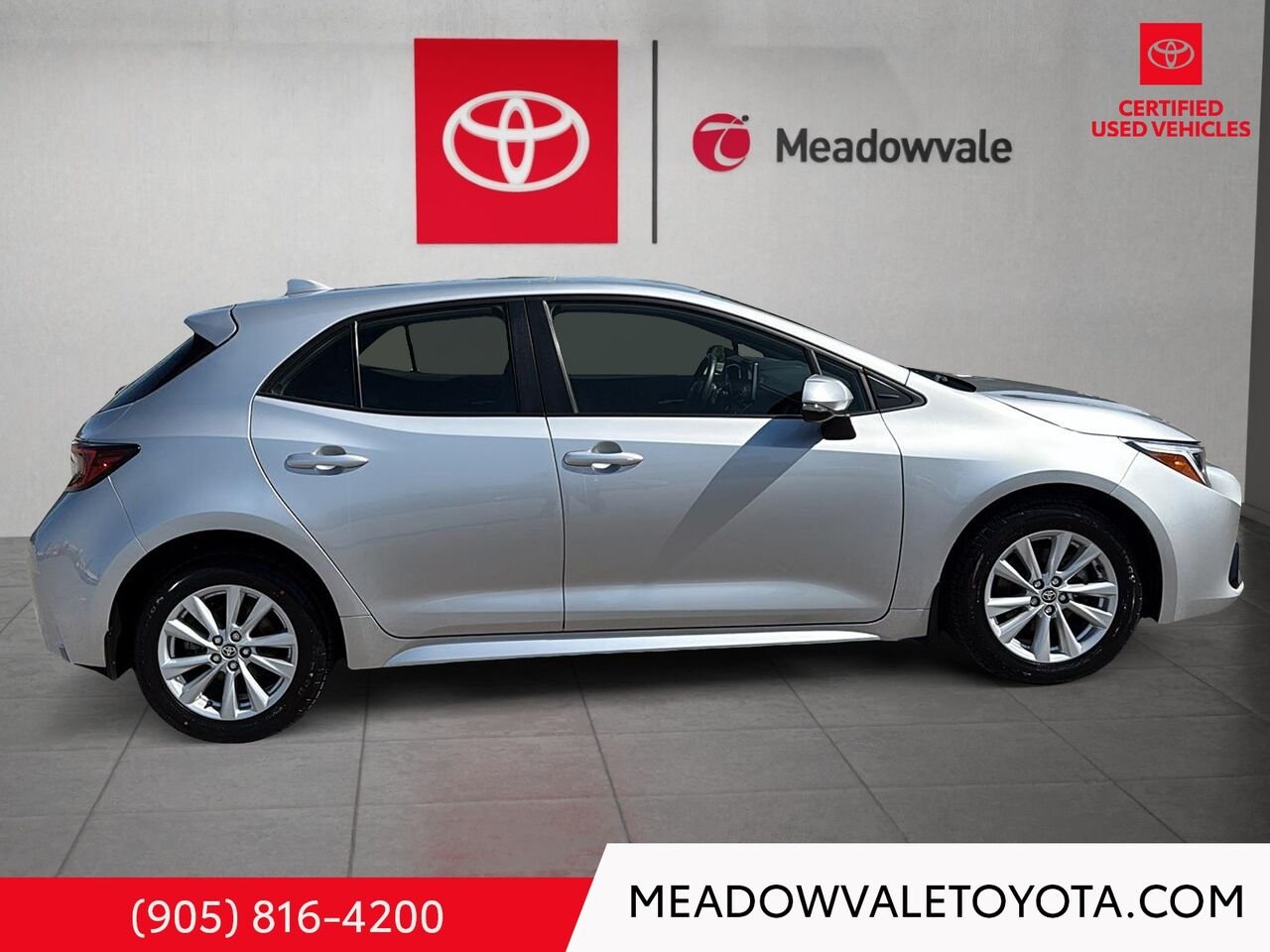 2023 Toyota Corolla Hatchback One owner, Low KM's, Alloy Wheels, Back up Camera Classic Silver Metallic Mississauga - photo #2