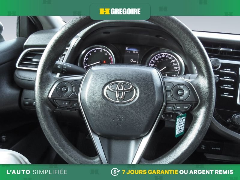 Toyota Camry 2019 Blanc Blainville - photo #16