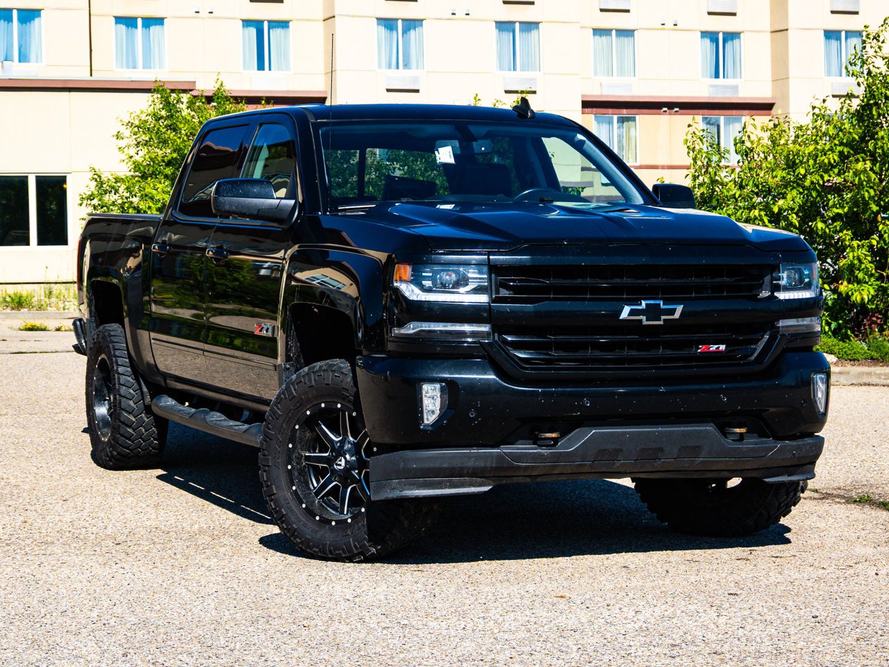 2018 Chevrolet Silverado 1500 4WD Crew Cab 143.5 LTZ w/2LZ Black Sherwood Park - photo #1