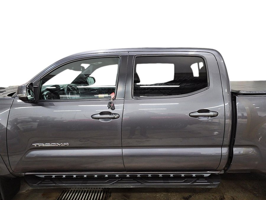 2018 Toyota Tacoma 2018 Magnetic Grey Metallic