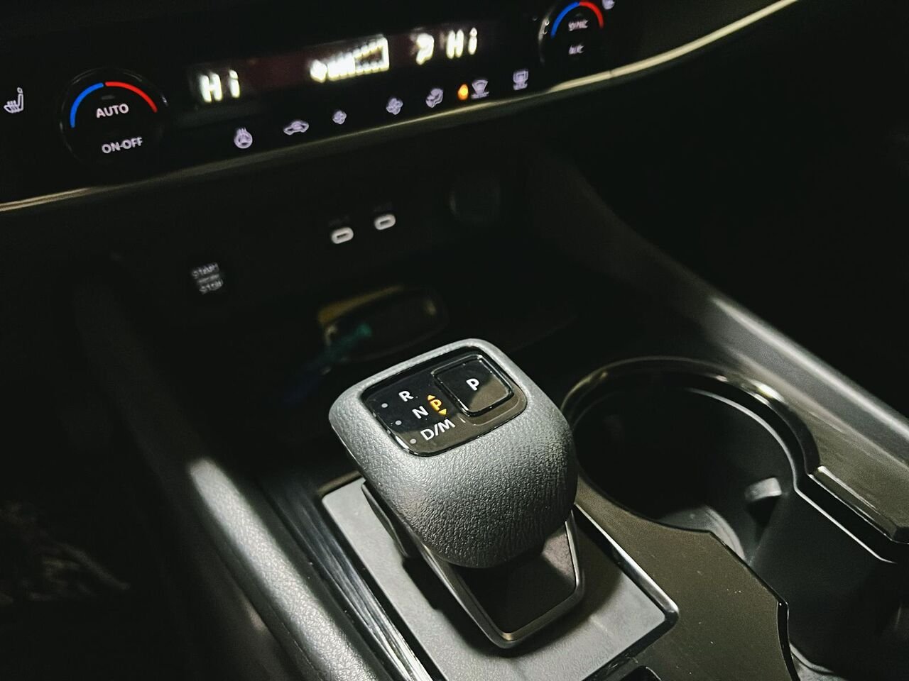2024 Nissan Rogue White Québec - photo #14