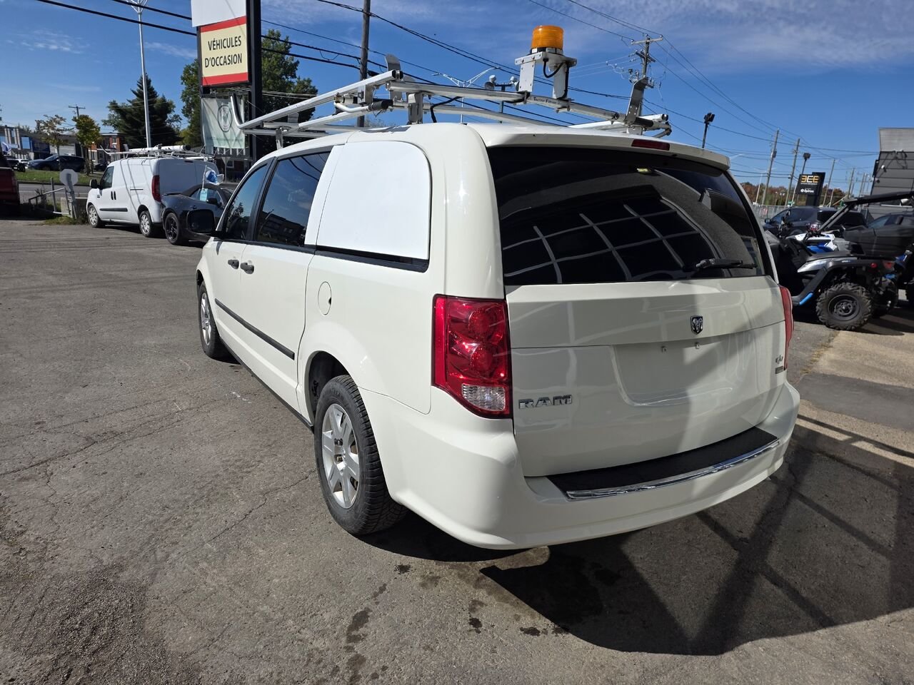 2013 Ram Fourgon cargo White  - photo #2