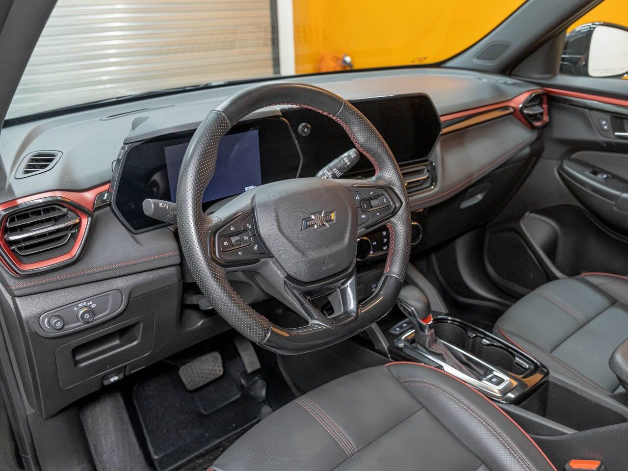 2024 Chevrolet Trailblazer RS AWD *SIÈGES CHAUFF* CARPLAY BLUETOOTH WIFI USB Black Saint-Jérôme - photo #1