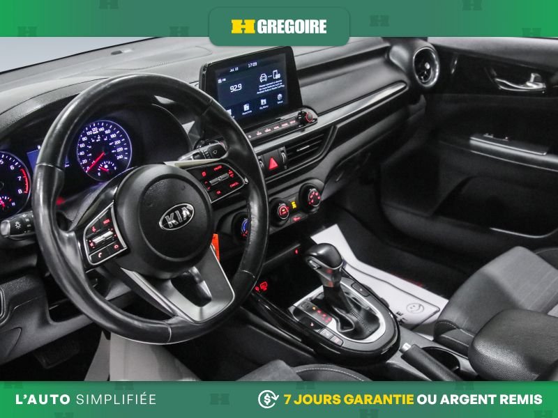 Kia Forte 821389 | EX AUTO AC GR ELECT MAGS CAM RECUL BLEUTOOTH 2020 Blanc Laval - photo #11