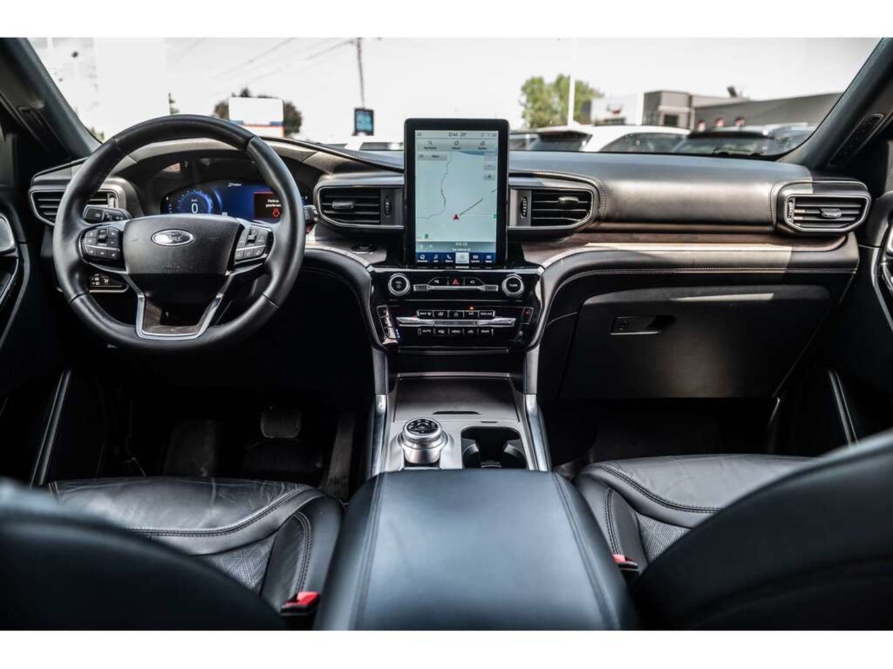 Ford Explorer 2023 Blanc Sainte-Julienne - photo #34