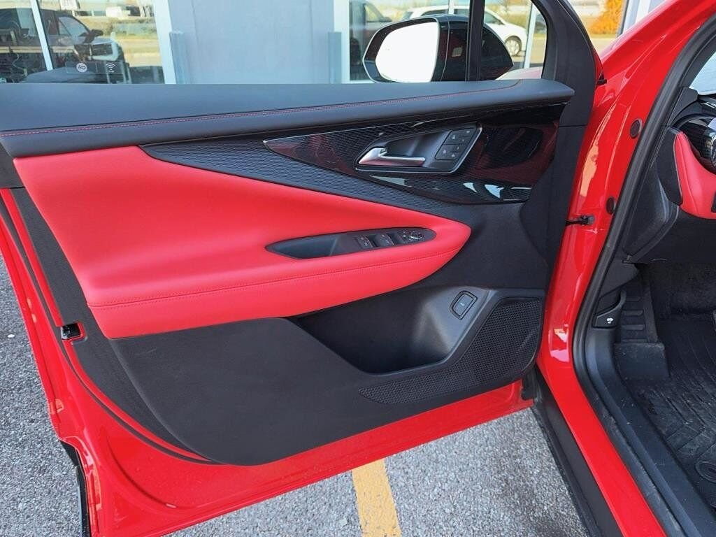 2024 Chevrolet Blazer EV VIN 3GNKDCRJ1RS272452 Red Baie-Comeau - photo #8