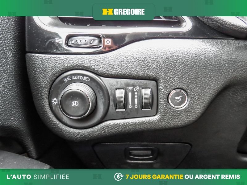 2021 Jeep Cherokee White Laval - photo #25