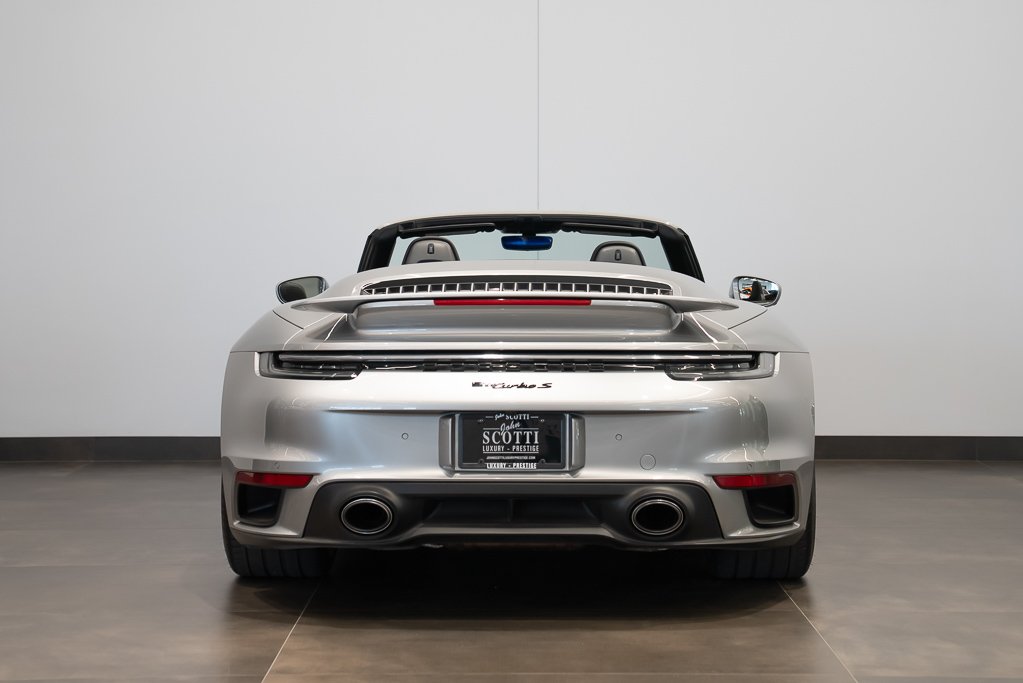 Porsche 911 Turbo S cabriolet 2023 Argent Kirkland - photo #4