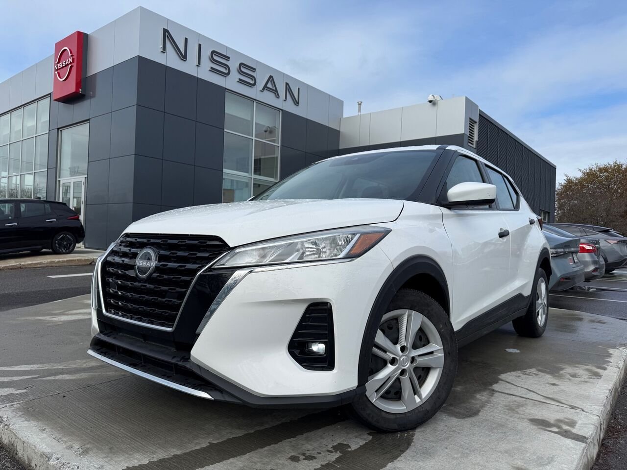 2023 Nissan Kicks S TA White Châteauguay - photo #0