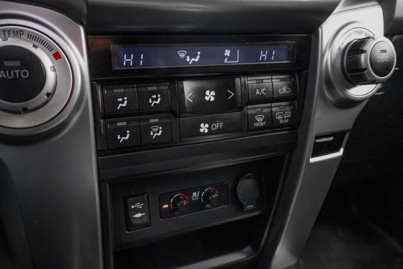 2014 Toyota 4Runner 4WD 4dr V6 SR5 Grey Sherwood Park - photo #25