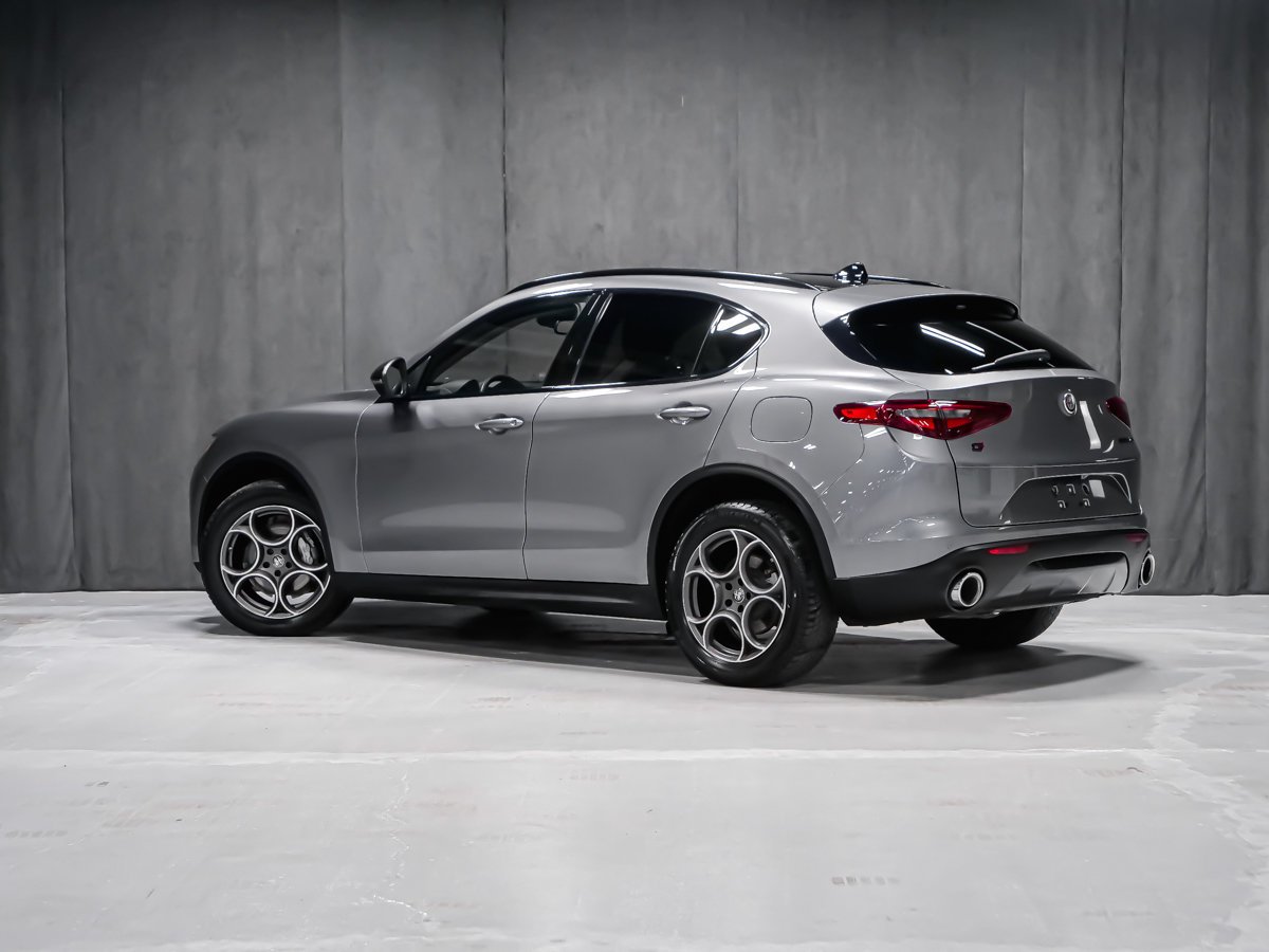 2021 Alfa Romeo Stelvio Sprint Grey Montreal - photo #3