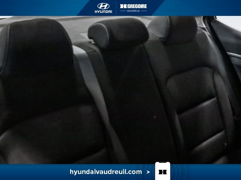 Hyundai Elantra 2017 Blanc Saint-Eustache - photo #31