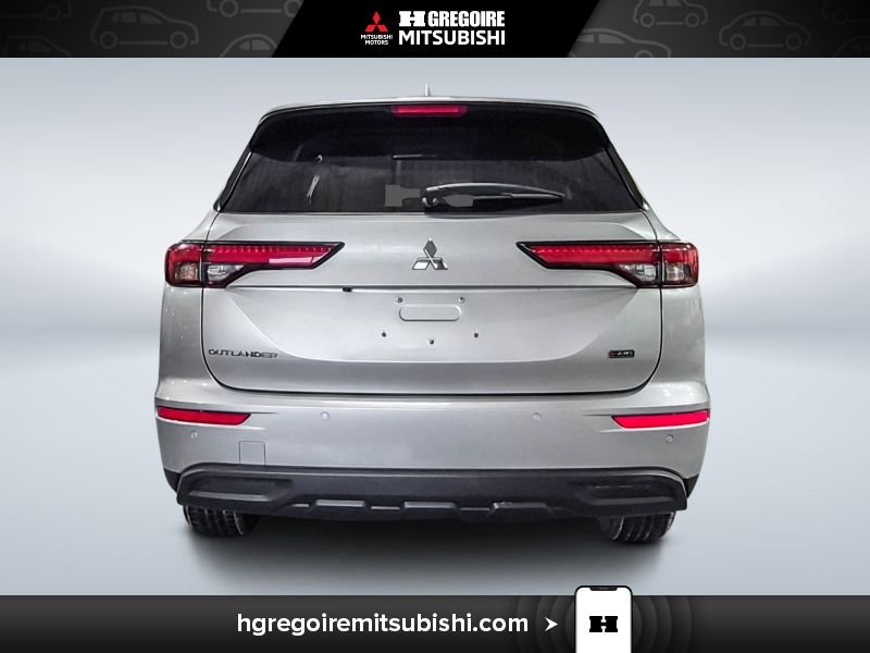 2022 Mitsubishi Outlander Grey Laval - photo #7