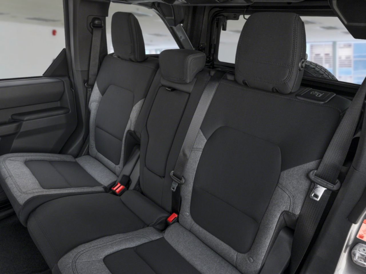 Ford Bronco 2026 Noir ombre Mont-Laurier - photo #5