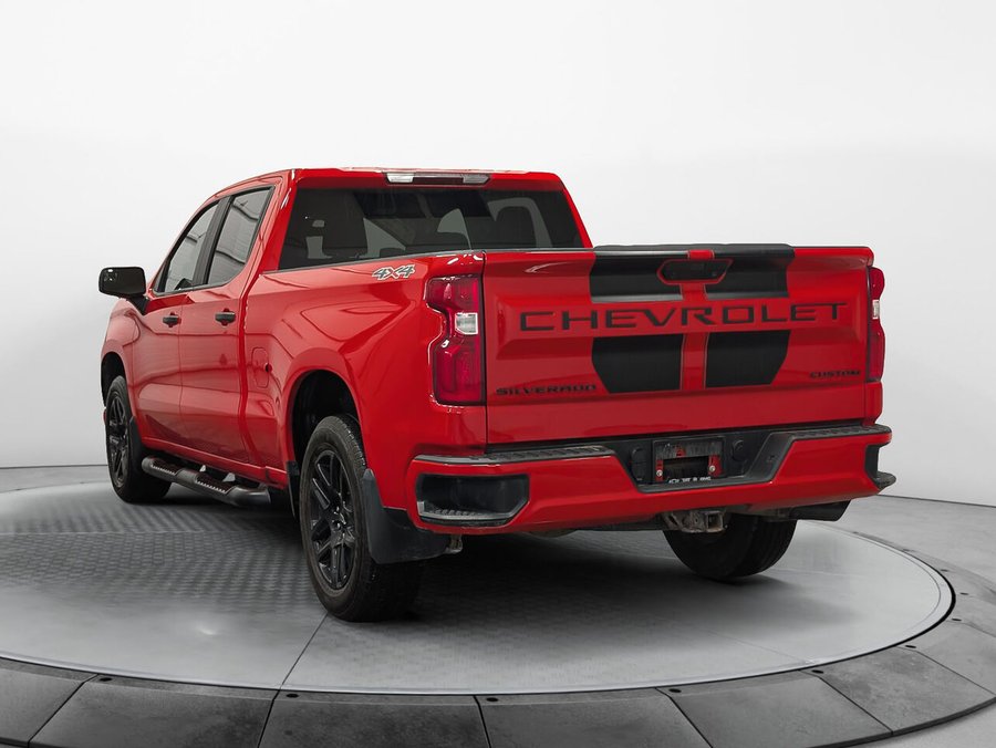 CHEVROLET Silverado 1500 4WD Crew Cab Rally Edition Moteur 2.7L 2022 Rouge