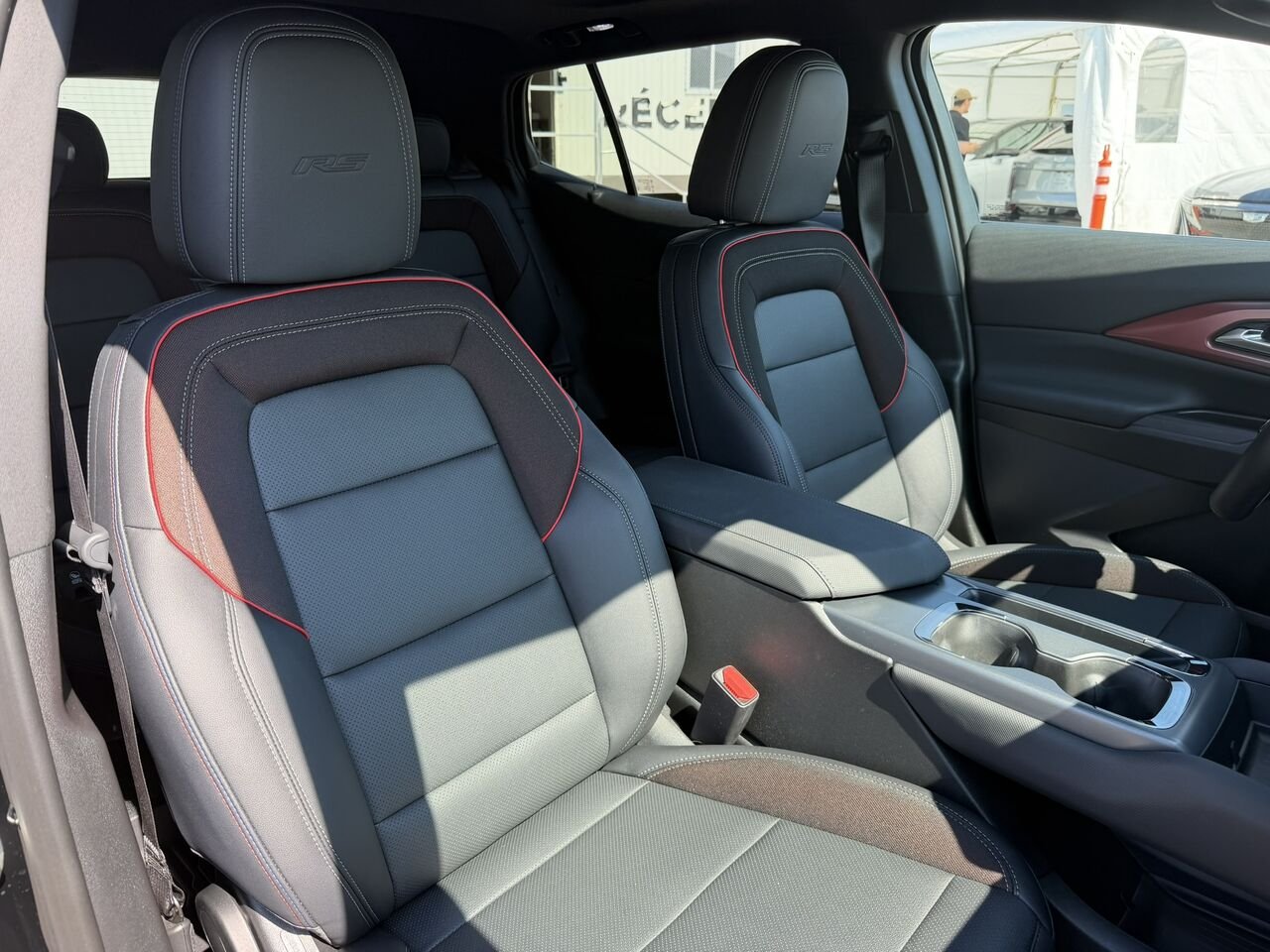 2026 Chevrolet Equinox EV RS AWD TOIT PANORAMIQUE Black Laval - photo #19