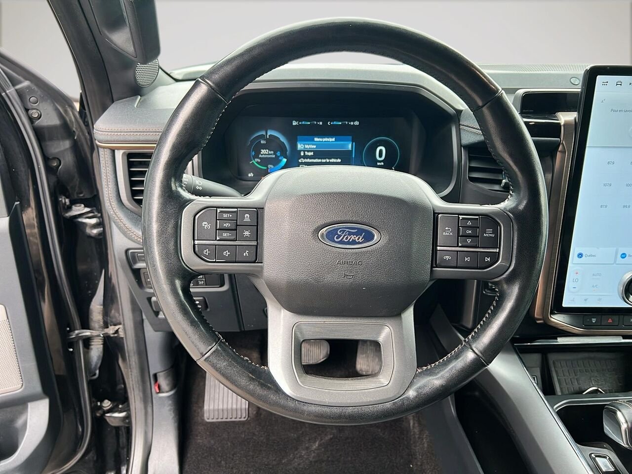Ford F-150 Lightning LARIAT SuperCrew 4RM LONG RANGE 2022 Noir Québec - photo #11