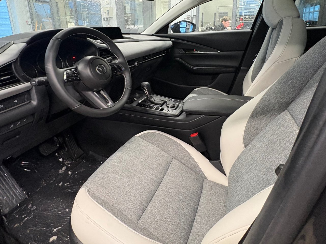 MAZDA CX-30 GS KURO 2026 Gris aéro métallisé Châteauguay - photo #10