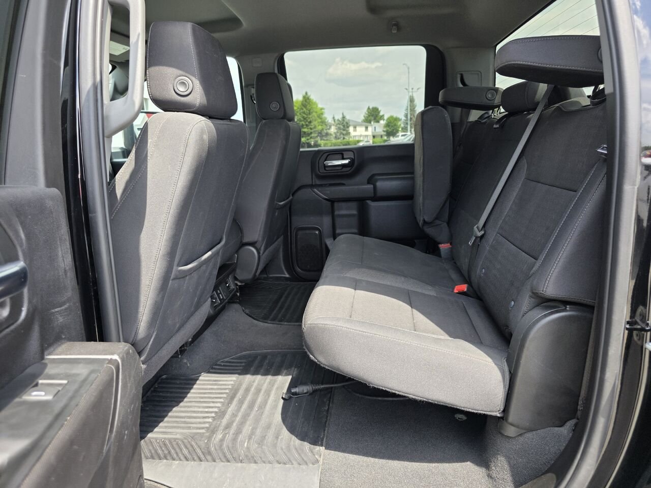2024 Chevrolet Silverado 2500HD Custom Black Rouyn-Noranda - photo #17