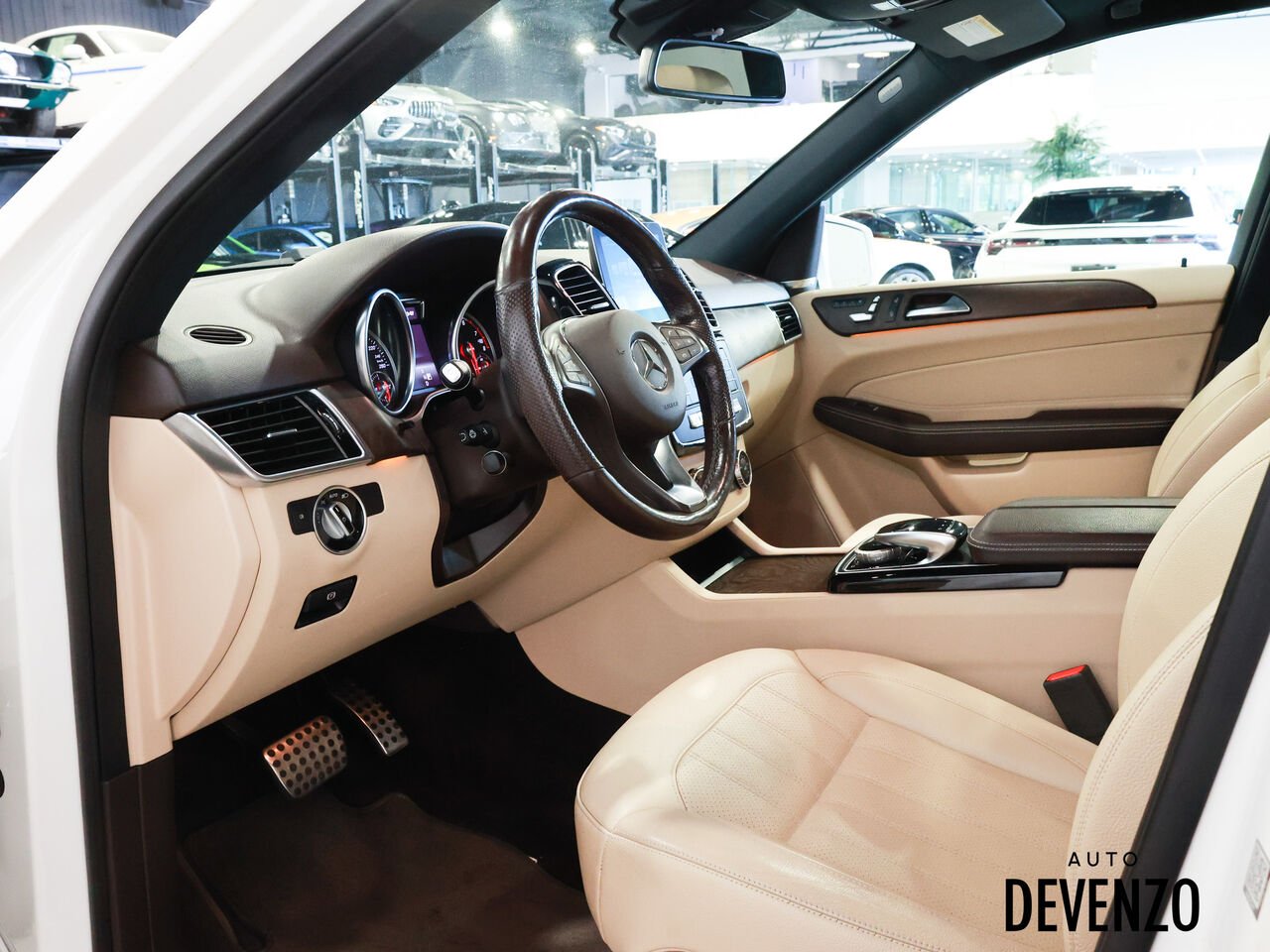 2017 Mercedes-Benz GLE White Saint-Eustache - photo #10