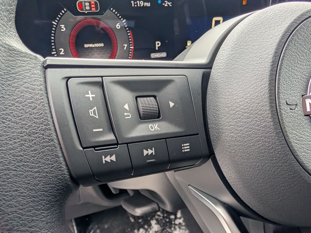 Nissan Kicks KICKS S 2026 Bleu foncé nacré Châteauguay - photo #19