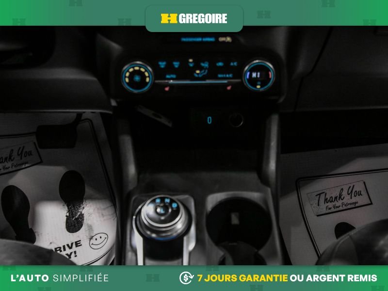 2020 Ford Escape White Laval - photo #20