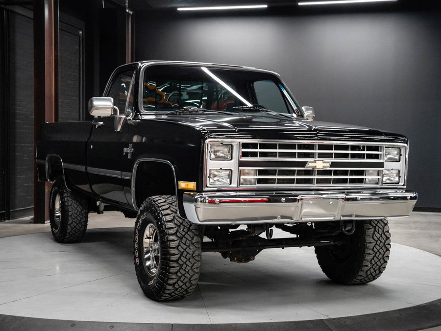 1986 Chevrolet Silverado 4x4 1986 Black