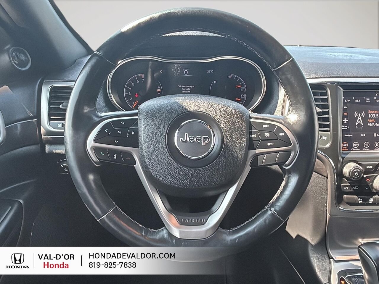 2018 Jeep Grand Cherokee Altitude IV 4x4 *Disponibilité limitée* Red Val-d'Or - photo #8