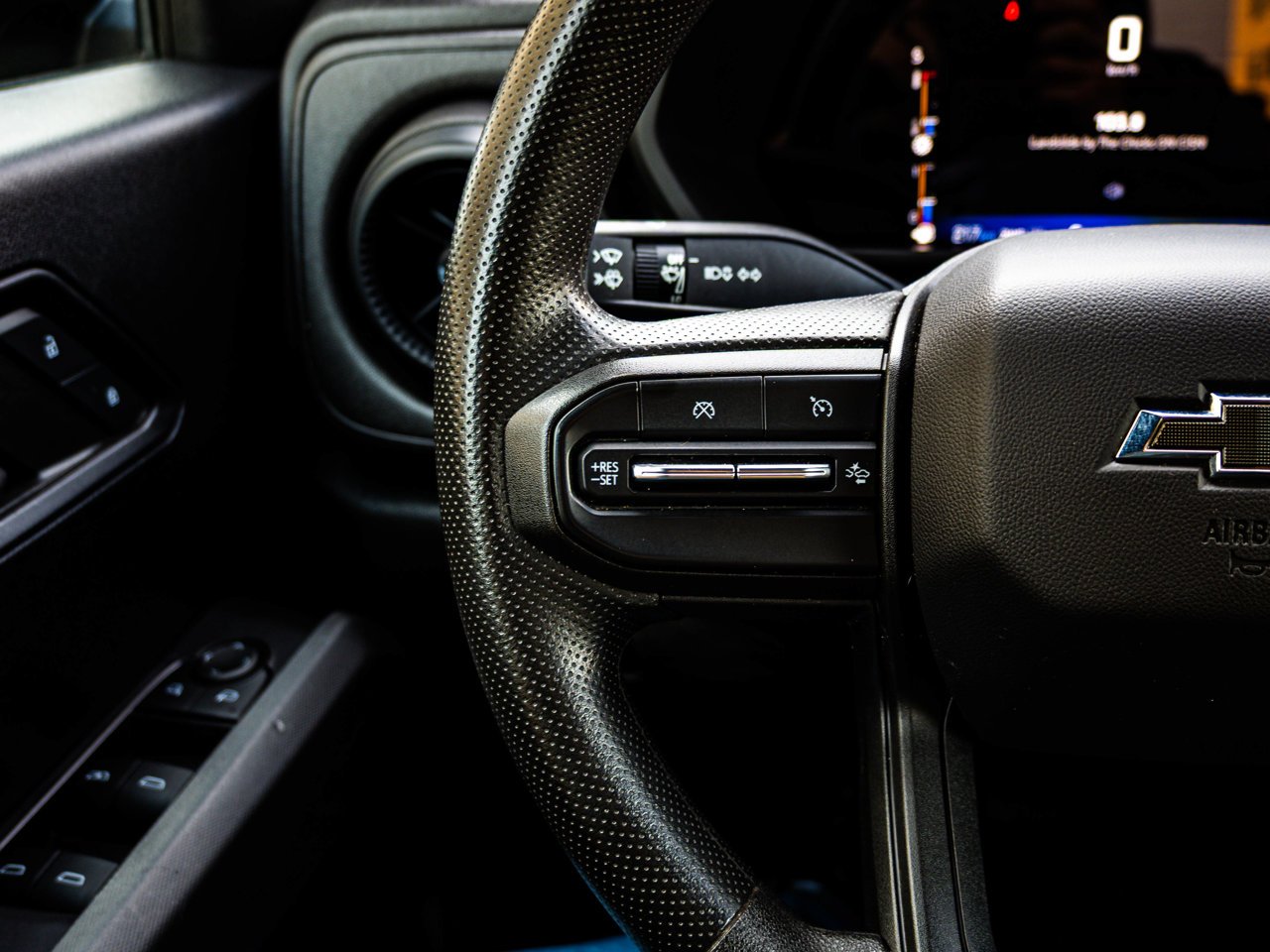 2023 Chevrolet Colorado 4WD Crew Cab Trail Boss Black Sherwood Park - photo #19