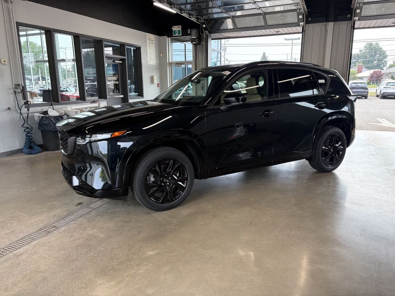 MAZDA CX-5 GT GROUPE PREMIUM 2026 Noir de jais mica Châteauguay - photo #2