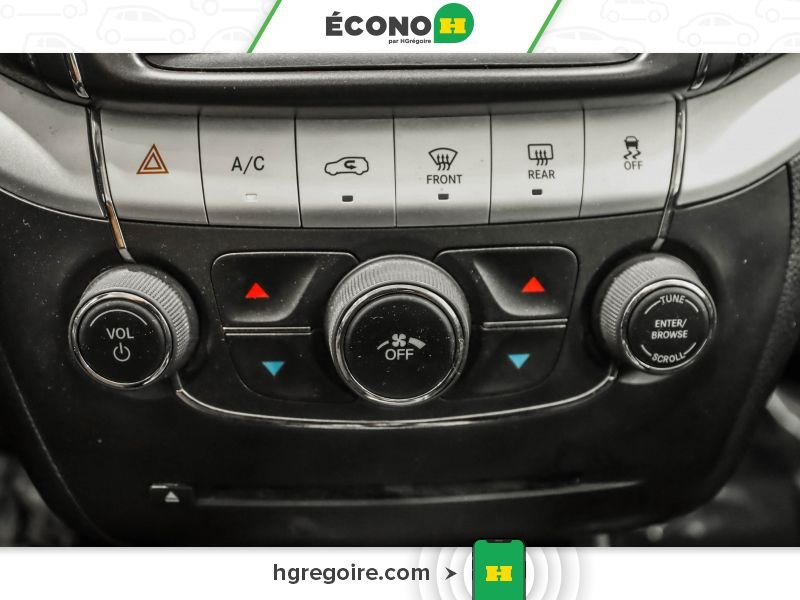 2015 Dodge Journey White Blainville - photo #16