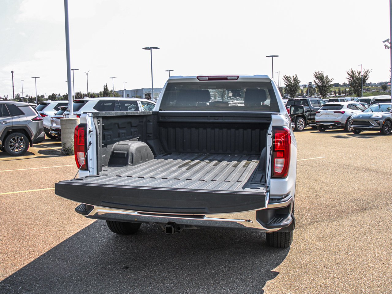 2023 GMC Sierra 1500 4WD Crew Cab 157 Pro White Sherwood Park - photo #7