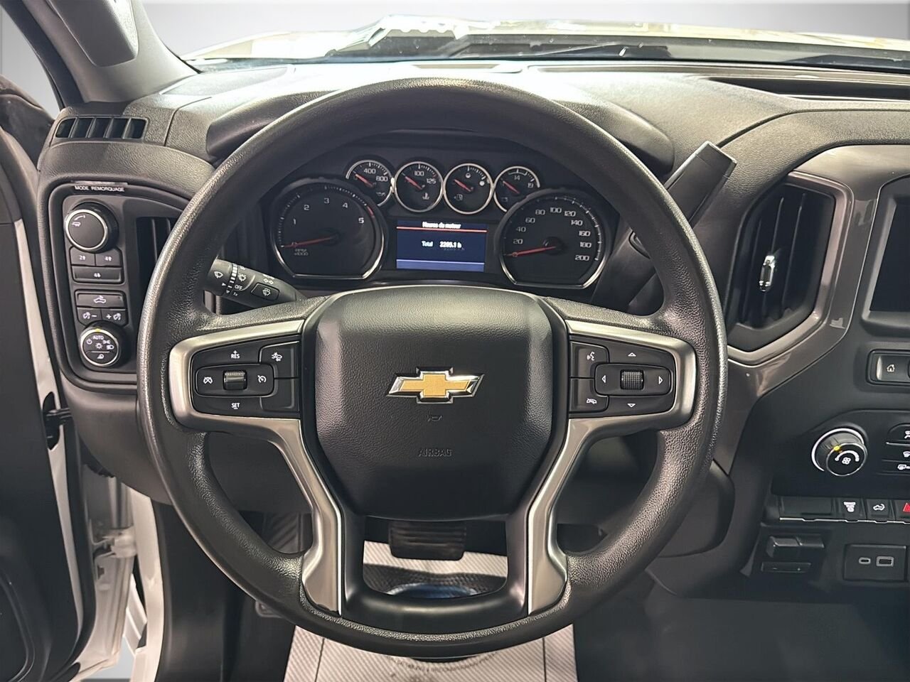 CHEVROLET SILVERADO 2500 CUSTOM DIESEL 2023 Blanc Saint-Hyacinthe - photo #10