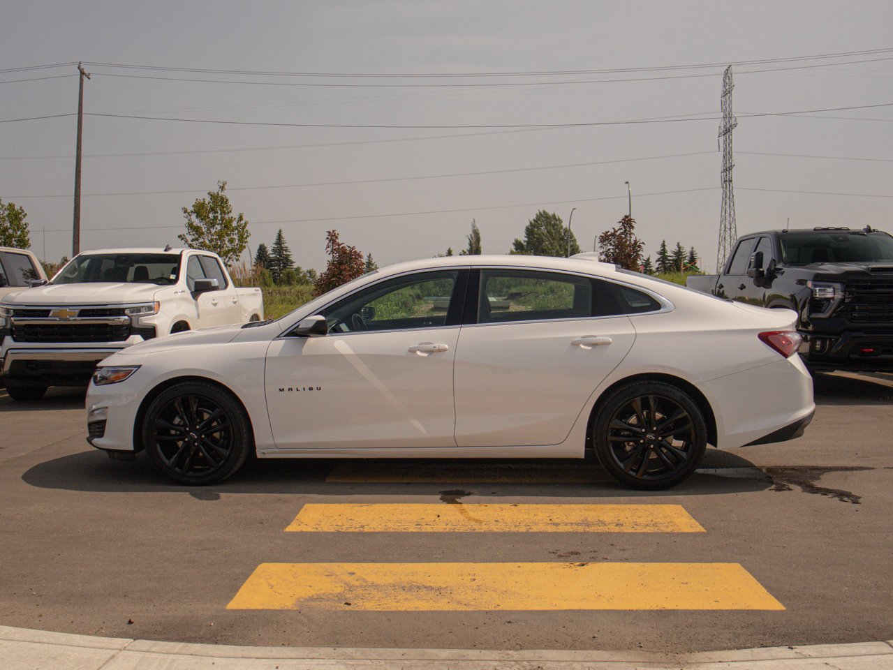 2024 Chevrolet Malibu 4dr Sdn 1LT White Sherwood Park - photo #6
