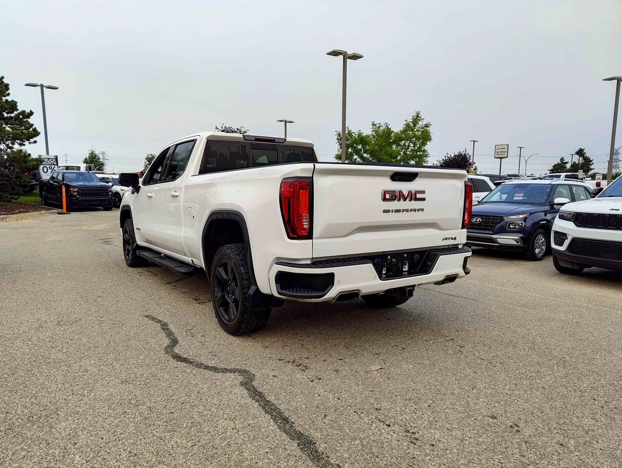 2019 GMC Sierra 1500 4WD Crew Cab 157 AT4 White Sherwood Park - photo #4