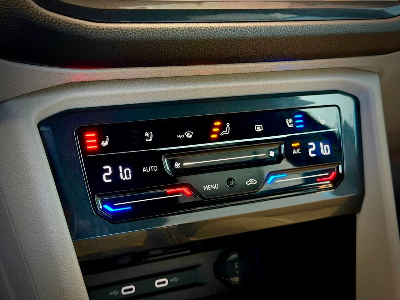2024 Volkswagen Tiguan Blue Notre-Dame-des-Prairies - photo #35