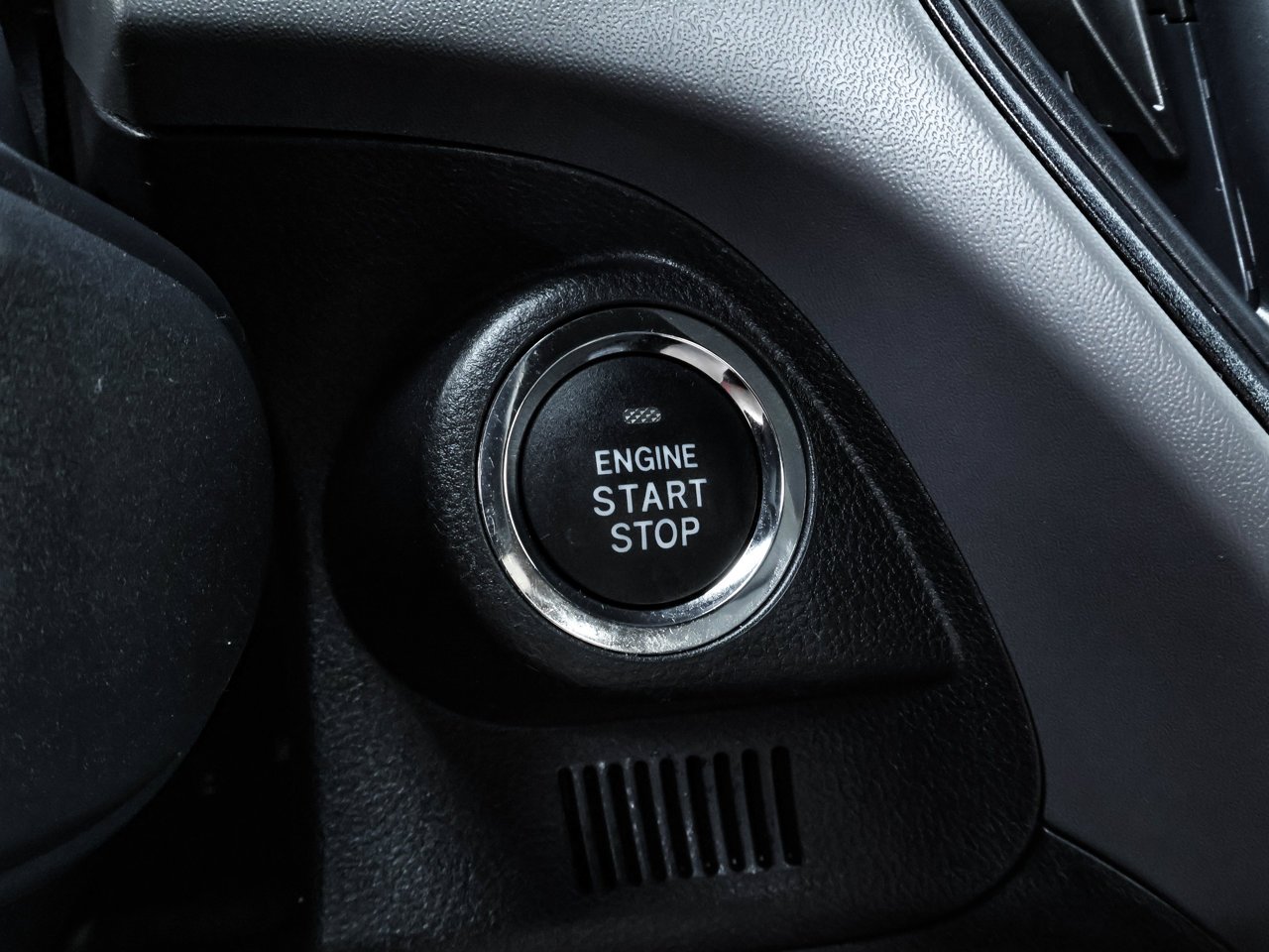 2024 Subaru Crosstrek Onyx AWD Sapphire Blue Pearl Sherwood Park - photo #24